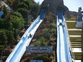 Slide and Splash waterpark in Lagoa - water races
