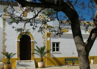 Local church in Faro