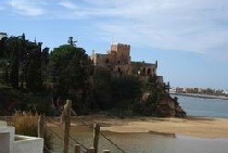 Ferraguda Castle and beach